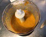 Une image de l'étape 11 de Poulet aux olives violettes, sauce crème au citron confit et coriandre.