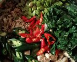 Foto langkah ke 1 dari resep Botok Daun Singkong Teri.