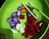 Foto langkah ke 2 dari resep Tahu Telur Kuah Santan.