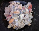 Foto del paso 2 de la receta: Cazuela de mariscos rapidita