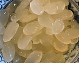 A picture of step 1 of Pandan Jelly and Palm Seed Sweet Soup.