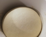 Foto del paso 1 de la receta: Pizza casera esponjosa de peperoni
