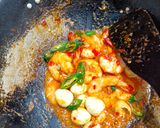 Foto langkah ke 3 dari resep Sambal Goreng Udang Telur Puyuh.