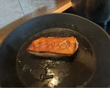 Sült kacsamell sült zöldséges szósszal, házi szélesmetélttel recept fázis 4 fotója