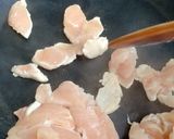 รูปขั้นตอนการทำที่ 1 ของ ไก่ผัดซอสพริกไทยดำ