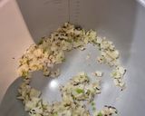 A picture of step 2 of Indian Mutter Paneer Masala.