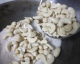 A picture of step 3 of Roasted & salted crunchy cashew nuts.
