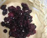 Foto del paso 5 de la receta: Magdalenas de yogur  y frutos rojos