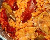 Babos kolbászos csirkecombok Jamie Oliver módra recept fázis 7 fotója