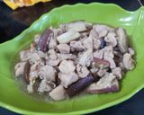 Foto langkah ke 6 dari resep Ayam Tumis Terong.