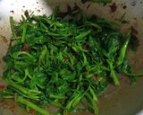 Foto langkah ke 3 dari resep Tumis Kangkung Belacan.