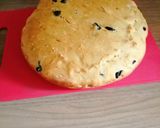 A picture of step 5 of Crisp olive bread.