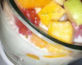 A picture of step 1 of Mixed Fruits Smoothie.