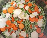 Zöldborsó leves, extrán finom grízgaluskával recept fázis 1 fotója
