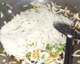 પાલક નૂડલ્સ(palak noodles recipe in Gujarati) રેસીપી સ્ટેપ2ફોટો