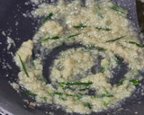 Foto langkah ke 2 dari resep Orek Tempe Daun Jeruk.