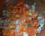 A picture of step 2 of Bhindi gravy.