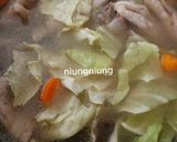 Foto langkah ke 5 dari resep Sop ceker ayam.