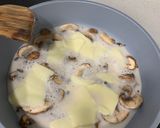 Foto del paso 2 de la receta: Salsa ligera de champiñones portobello sin nata ni mantequilla