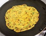 A picture of step 3 of Masoor Dal Cheela.