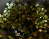 A picture of step 2 of Crispy bhindi fry with paratha.