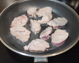 Foto del paso 5 de la receta: Solomillo con salsa