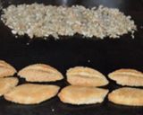 Foto del paso 2 de la receta: Bocadillos de pollo con alioli verde
