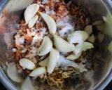 A picture of step 3 of Dry coconut chutney.