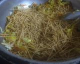 ઘઉં ની ખારી સેવ (Wheat Khari Sev Recipe In Gujarati) રેસીપી સ્ટેપ2ફોટો