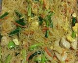Foto langkah ke 2 dari resep Bihun jagung goreng.