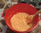 Foto del paso 3 de la receta: Muffins veganos de zapallo y zanahoria exprés