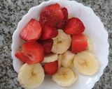 A picture of step 1 of Strawberry -banana smoothie.