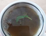 Une image de l'étape 4 de Thé vert à la menthe sans théière.