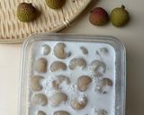 A picture of step 6 of Vietnamese Lychee Panna Cotta (Khúc Bạch Vải).