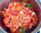 Foto del paso 3 de la receta: Manitas de boquerones fritos con charmela de tomates