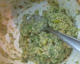 Foto del paso 2 de la receta: Tortillitas de brócoli