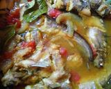 Foto langkah ke 6 dari resep Ikan Lais Kuah Kuning.