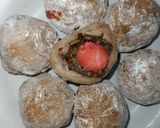 Foto langkah ke 5 dari resep 150. Mochi Coklat Strawberry.