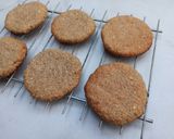 Foto del paso 4 de la receta: Galletas de avena, banana / plátano y mantequilla de maní