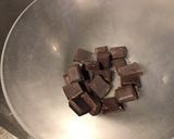 Une image de l'étape 1 de Bouchées de clémentines au chocolat.
