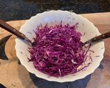 Foto del paso 5 de la receta: Bondiola de cerdo arrollada al horno con reducción de Malbec y salsa de soja