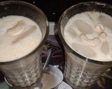 मैंगो मिल्क शेक(mango milk shake recipe in hindi) रेसिपी चरण 4 फोटो