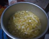 Foto langkah ke 2 dari resep Creamy Carrot and Mushroom Soup.