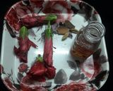 A picture of step 1 of Hibiscus flower tea.