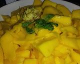 A picture of step 1 of Mango juice.