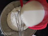 रव्याची क्रिस्पी जिलेबी (rava jalebi recipe in marathi)