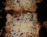 A picture of step 3 of Classic Maggie pizza.