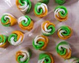 A picture of step 34 of Tri Colour Rose.