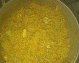 Foto del paso 3 de la receta: Volcán de arroz de cebolla con carnes, acompañado con aguacate