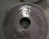 Foto langkah ke 9 dari resep Bolu Ketan Hitam Keju Lumer.
